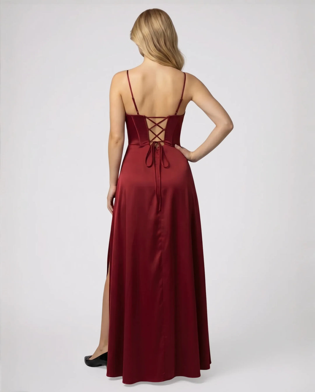 Elegant Silk Maxi Dress for Women – Floor-Length Evening Dress with Spaghetti Straps and Slit